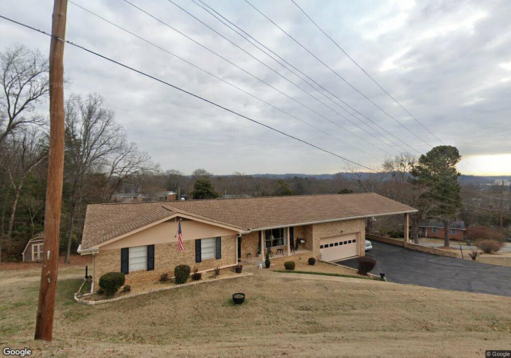 1305 Northgate Cir, Hixson, TN 37343 - photo 1