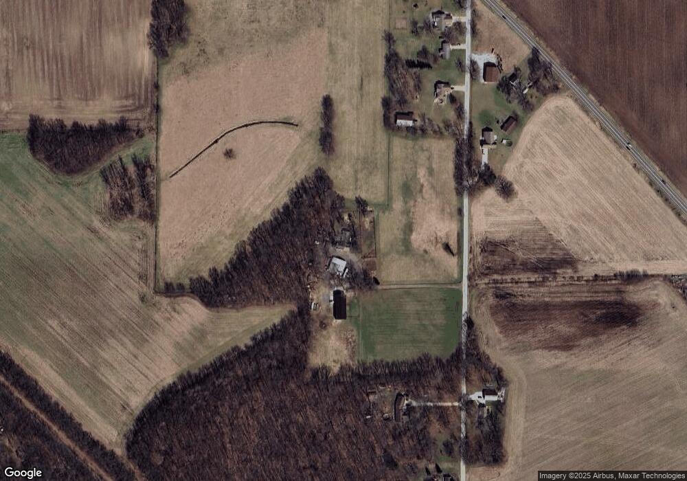 2462 S 400 E, La Porte, IN 46350 - photo 1