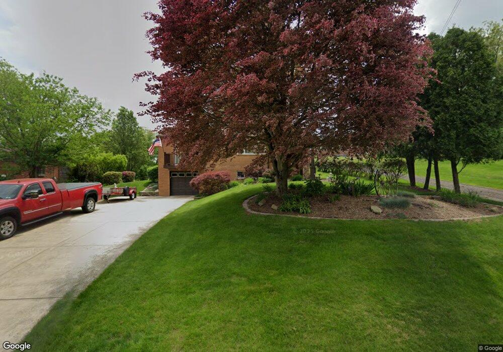 105 W Hillcrest Rd, Eighty Four, PA 15330 - photo 1