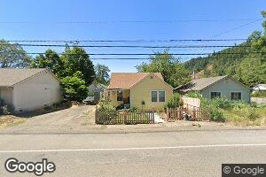 317 S Cedar St, Drain, OR 97435