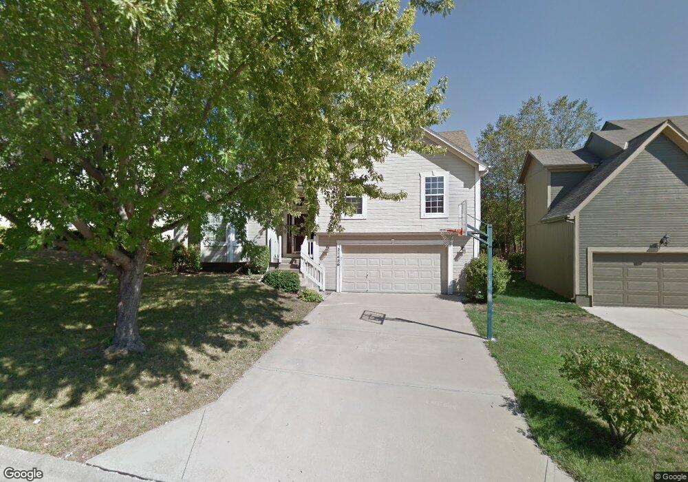 21426 W 47th Ct, Shawnee, KS 66218 - photo 1