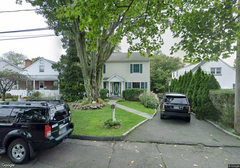 32 Spezzano Dr, Riverside, CT 06878 - photo 1