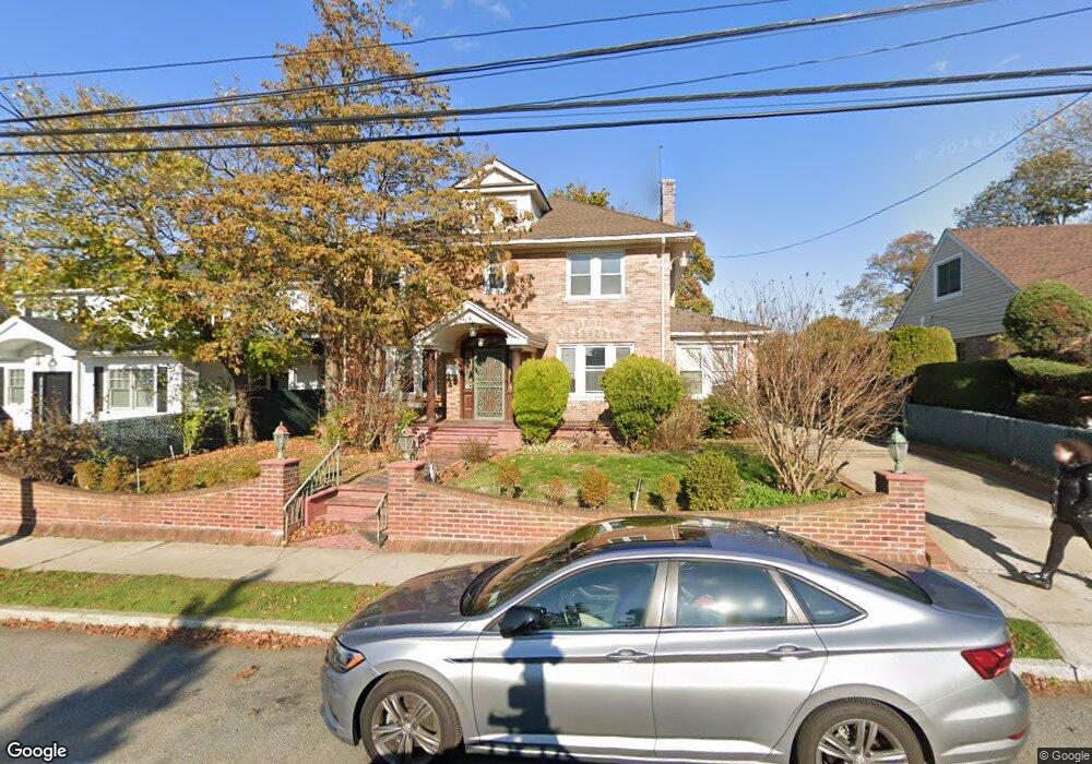 316 Longacre Ave, Woodmere, NY 11598 - photo 1