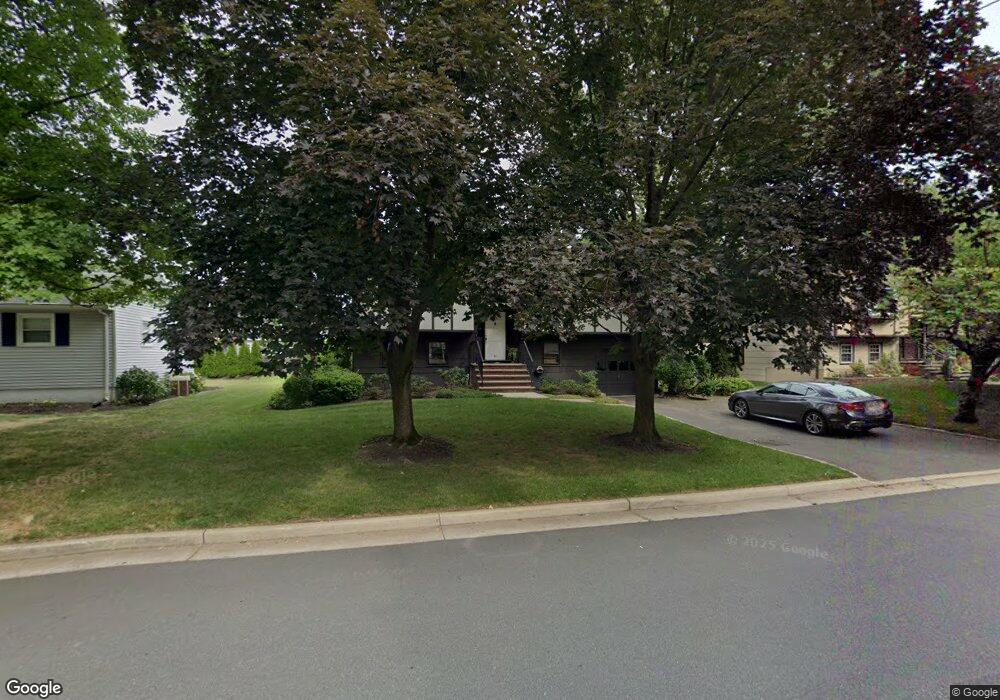 50 Delaware Ave, Middlesex, NJ 08846 - photo 1