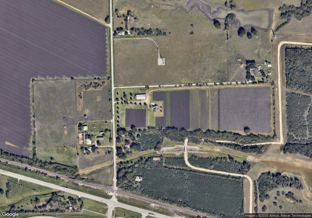 210 Huntington Rd, Rosenberg, TX 77471 - photo 1