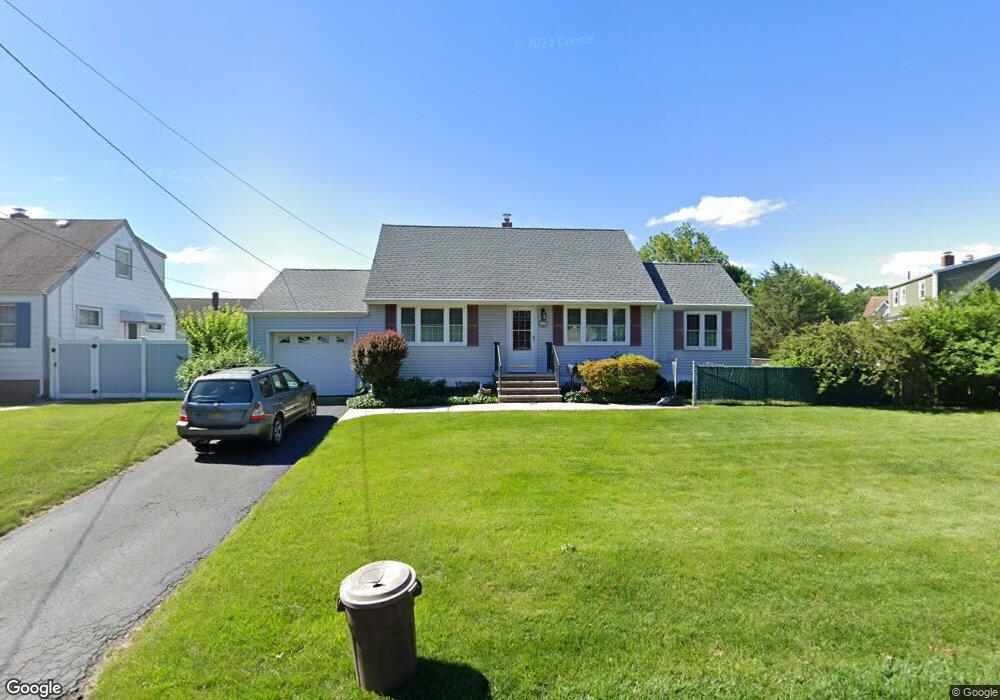 13 Stockton Rd, New Brunswick, NJ 08901 - photo 1