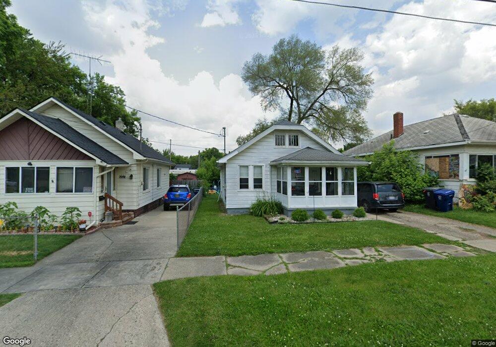 2714 Swayze St, Flint, MI 48503 - photo 1