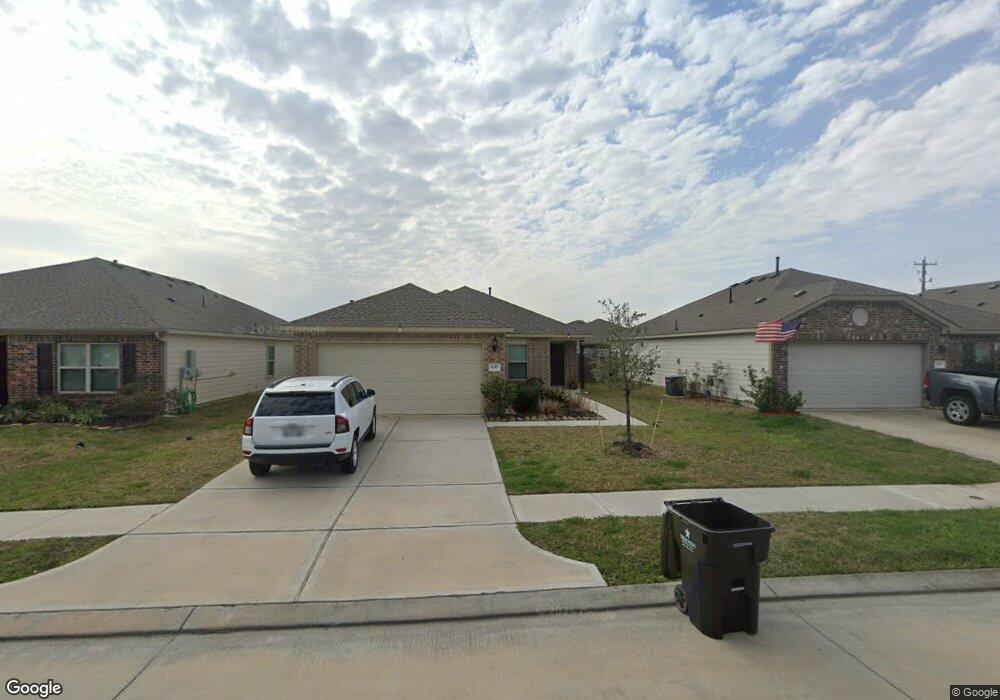 630 E Fairway Lake Dr, Alvin, TX 77511 - photo 1