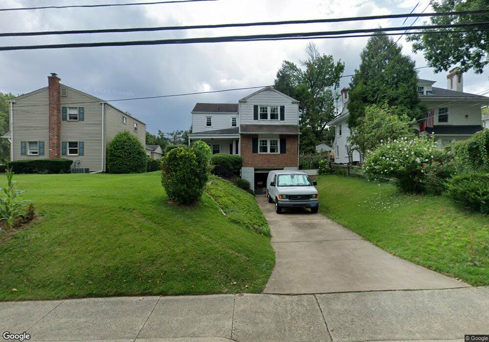 647 E Manoa Rd, Havertown, PA 19083 - photo 1