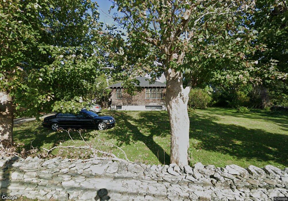 444 3rd Beach Rd, Middletown, RI 02842 - photo 1