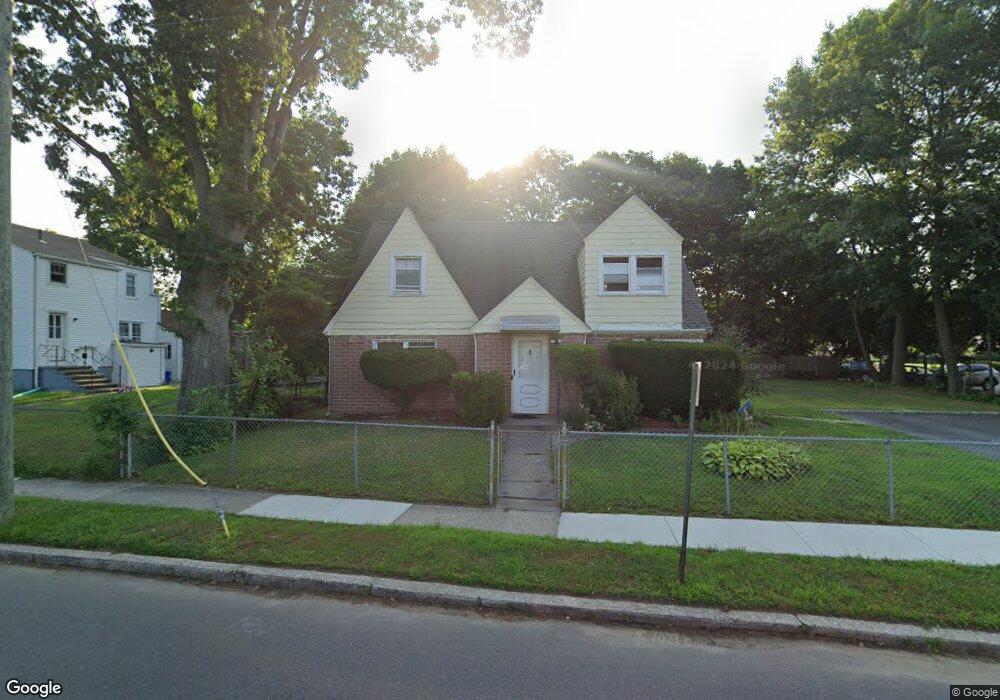 271 Everett St, Stratford, CT 06615 - photo 1