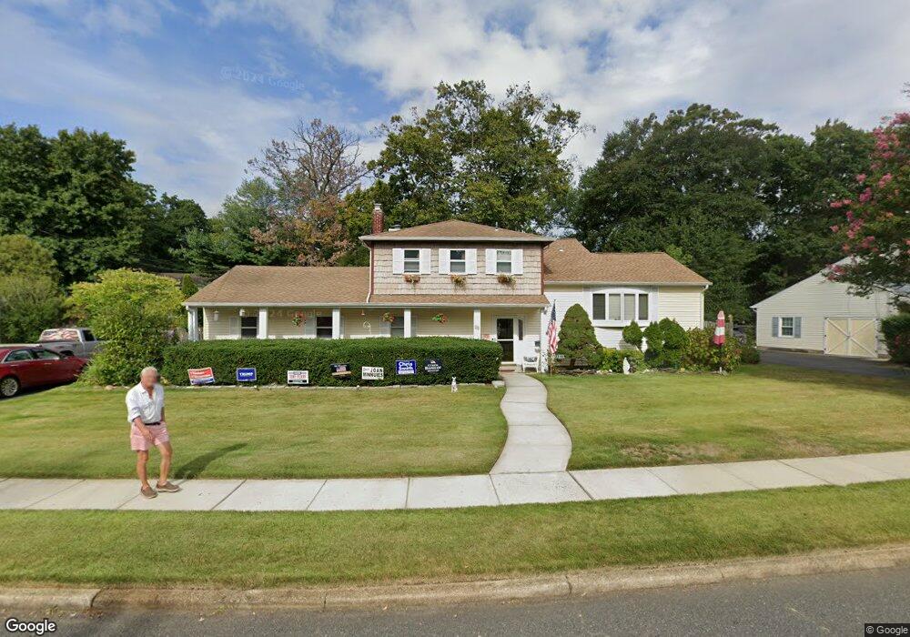 22 Bayberry Ln, Middletown, NJ 07748 - photo 1