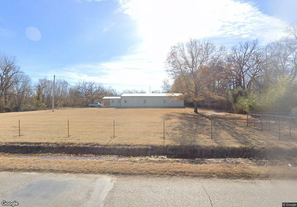 300 W 20th St, Okmulgee, OK 74447 - photo 1