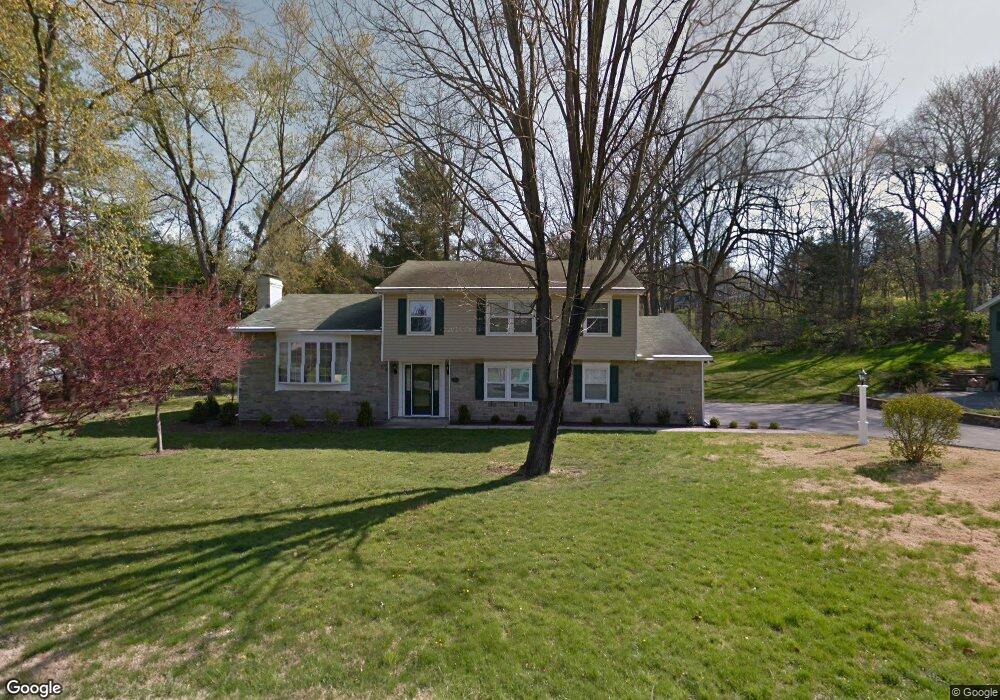 15 Walnut Hill Rd, Poughkeepsie, NY 12603 - photo 1