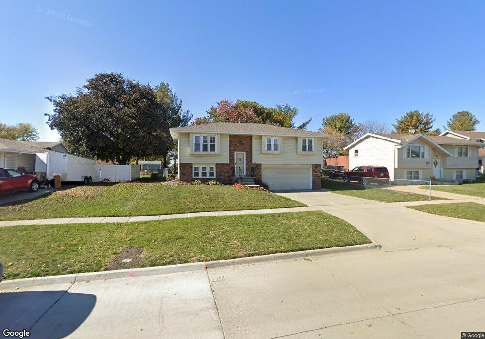 517 E 23rd St N, Newton, IA 50208 - photo 1