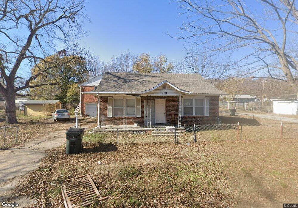 1111 N Dollins St, Henryetta, OK 74437 - photo 1