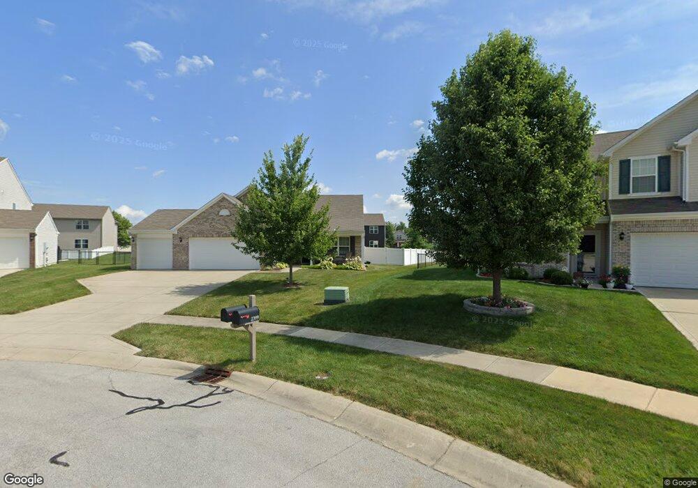 2377 Blackberry Ct, Greenwood, IN 46143 - photo 1