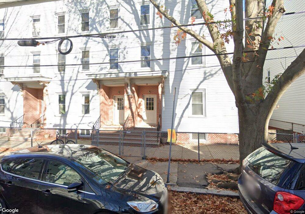 9 Bristol St unit 3, East Cambridge, MA 02141 - photo 1