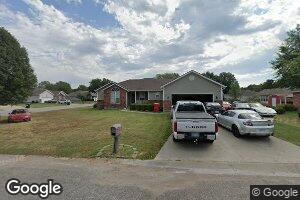 901 Cypress Dr, Frontenac, KS 66763