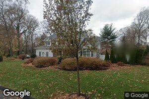 81 Midland St, Cold Spring Harbor, NY 11724