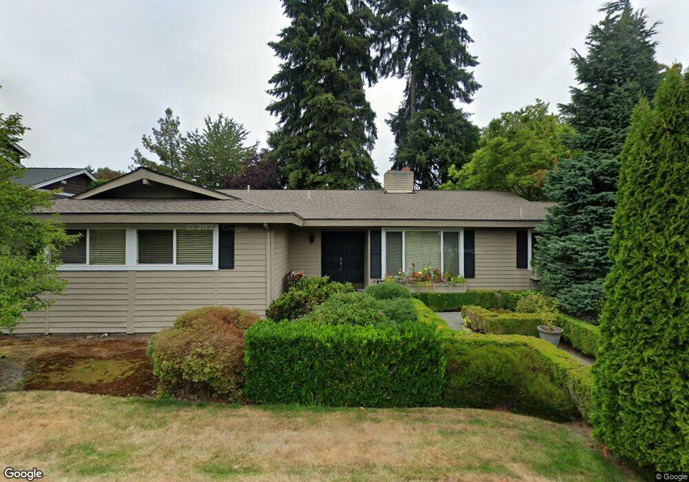 8280 SE 34th St, Mercer Island, WA 98040 - photo 1