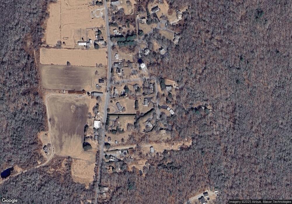 2 Bittersweet Ln, South Dartmouth, MA 02748 - photo 1