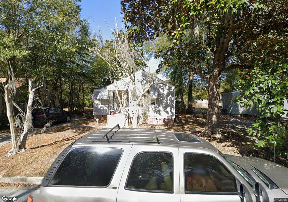 2212 E 38th St, Savannah, GA 31404 - photo 1