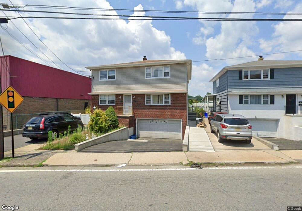 509 Riverside Ave unit 1, Lyndhurst, NJ 07071 - photo 1
