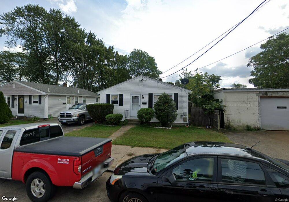 7 Ferris St, Pawtucket, RI 02861 - photo 1