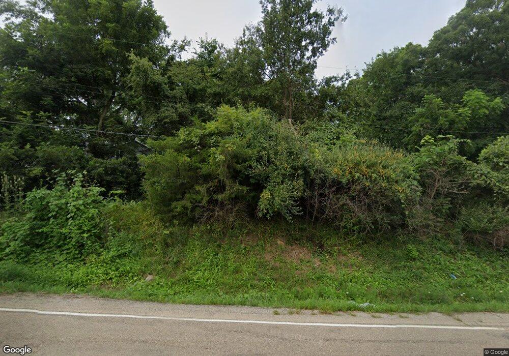 5227 N Koerner Rd, Peoria, IL 61615 - photo 1