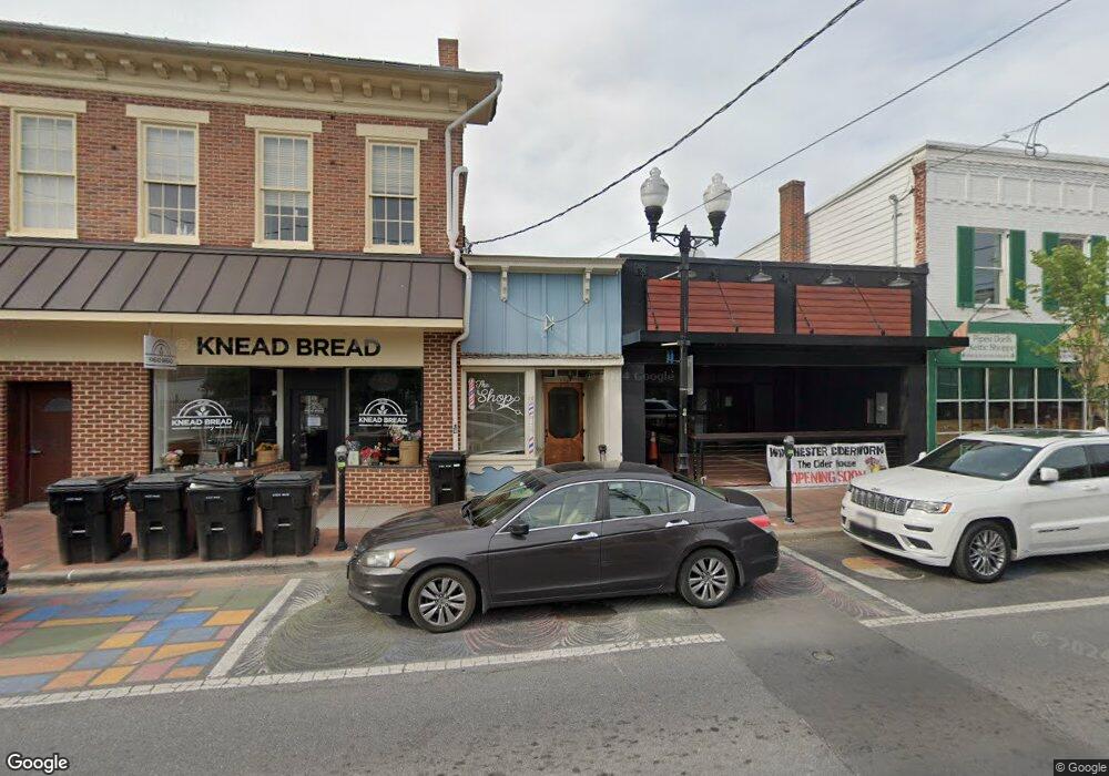 28 1/2 E Piccadilly St, Winchester, VA 22601 - photo 1