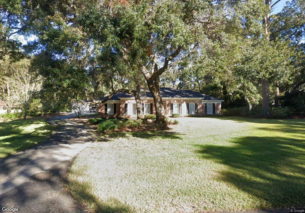 112 Worthing Rd, Saint Simons Island, GA 31522 - photo 1