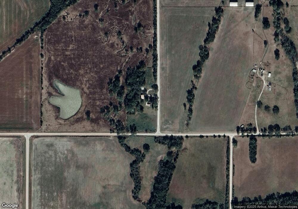 1095 Pratt Rd, Parsons, KS 67357 - photo 1