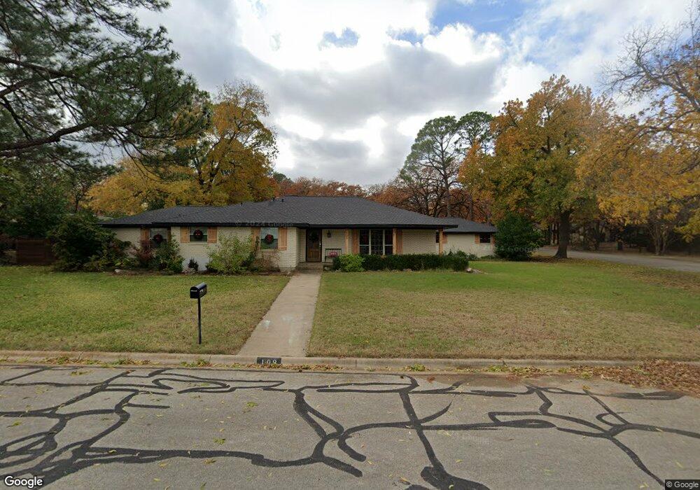 109 Hollyhill Ln, Denton, TX 76205 - photo 1