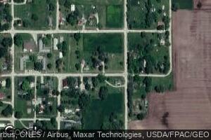 402 E 3rd St, Delta, IA 52550