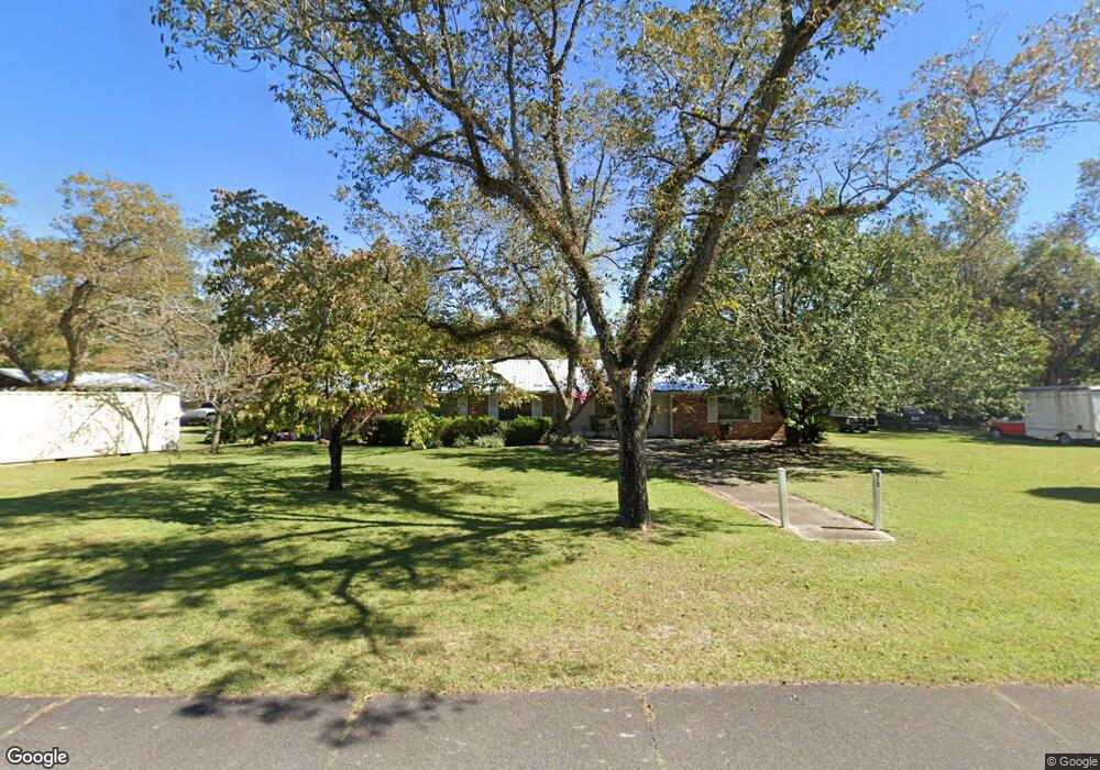 912 Holly St, Blackshear, GA 31516 - photo 1