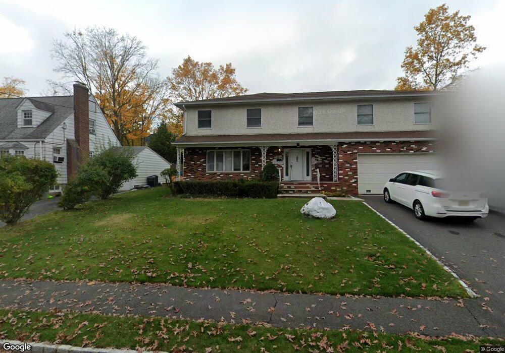 4 Mount Pleasant Pkwy, Livingston, NJ 07039 - photo 1