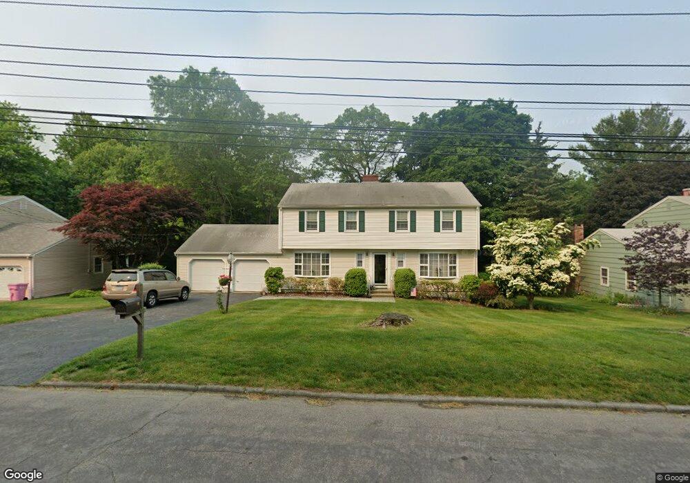 31 Hitching Post Ln, Fairfield, CT 06824 - photo 1