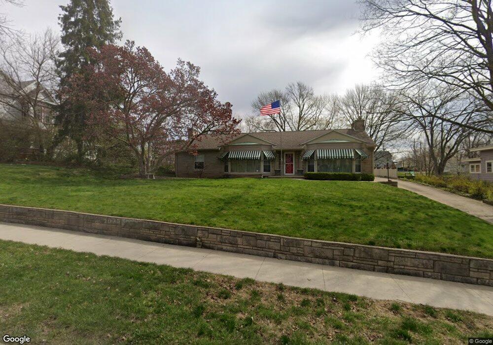 235 N Cass St, Wabash, IN 46992 - photo 1