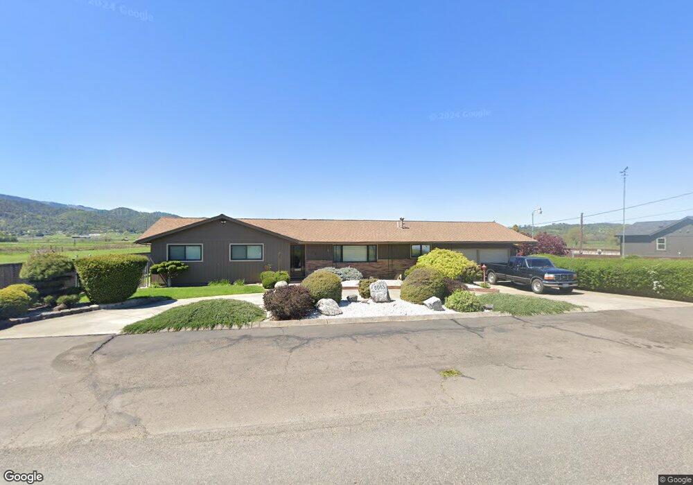 5053 Seven Oaks Rd, Central Point, OR 97502 - photo 1