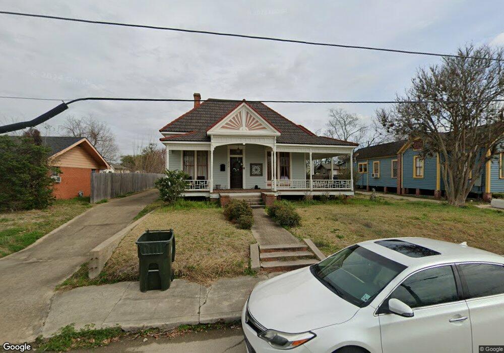 313 Hodges St, Lake Charles, LA 70601 - photo 1