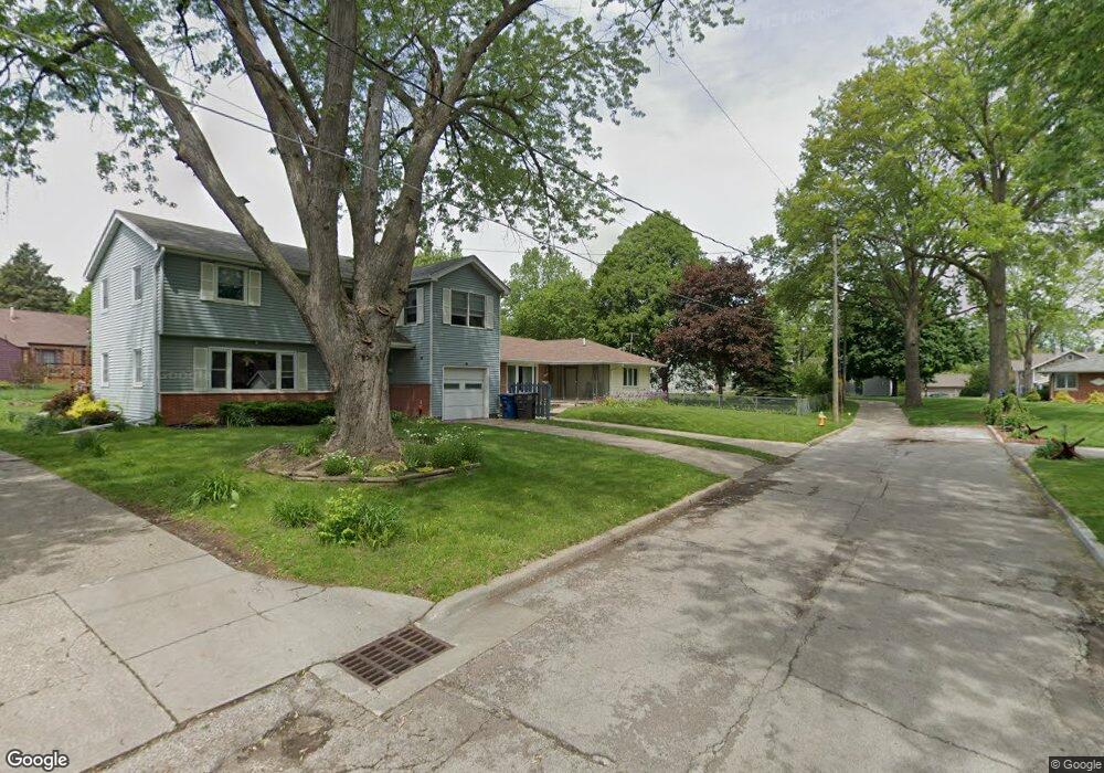 3128 46th St, Des Moines, IA 50310 - photo 1