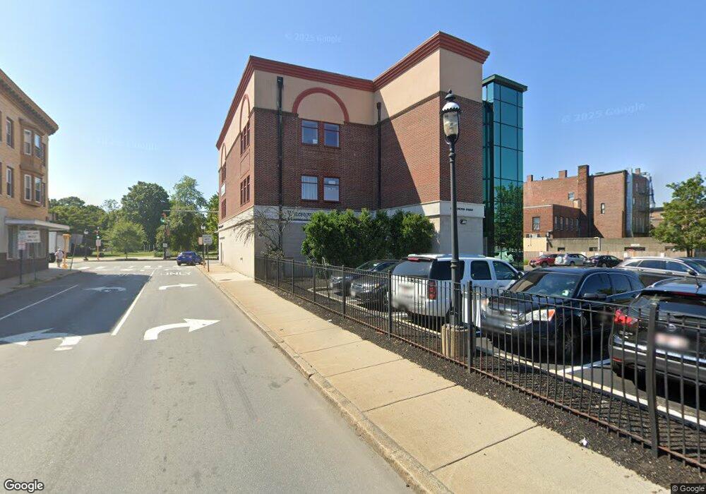 6 Lexington St unit 2, Waltham, MA 02452 - photo 1