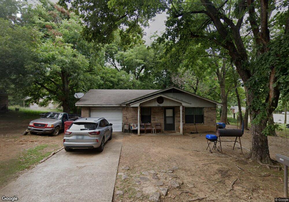 1008 W 3rd St, Hugo, OK 74743 - photo 1