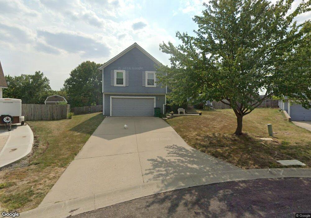 20561 W Sycamore Dr, Spring Hill, KS 66083 - photo 1