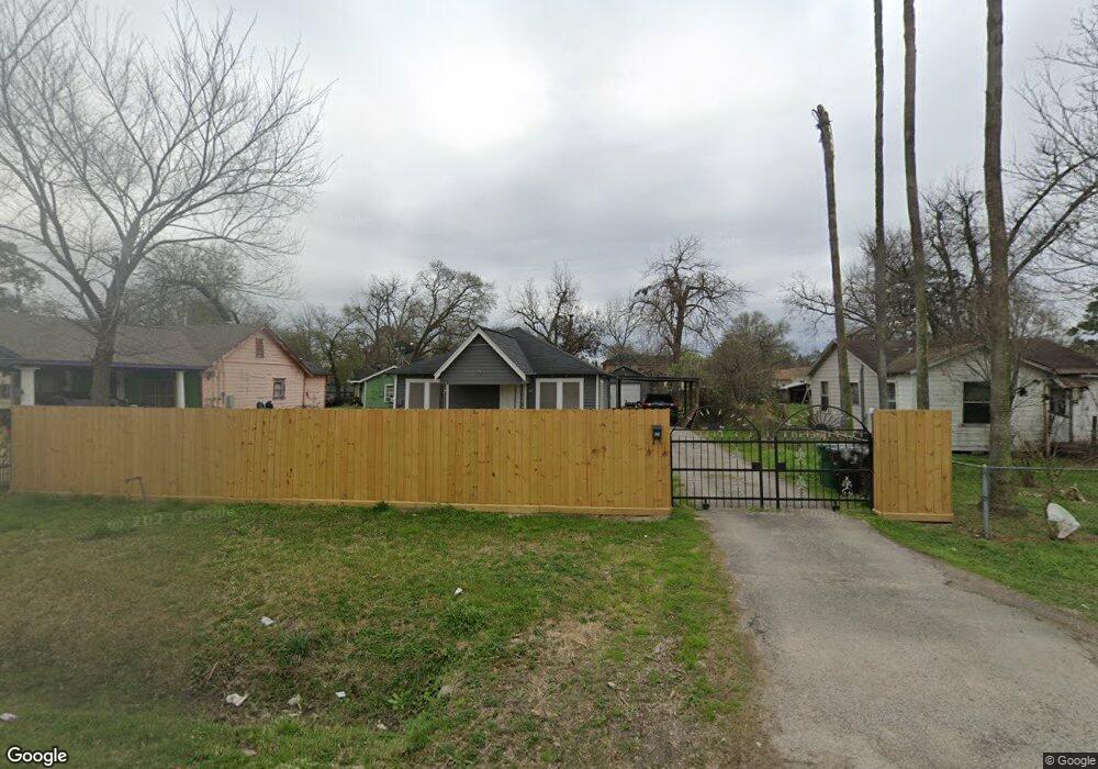 620 Apache St, Houston, TX 77022 - photo 1