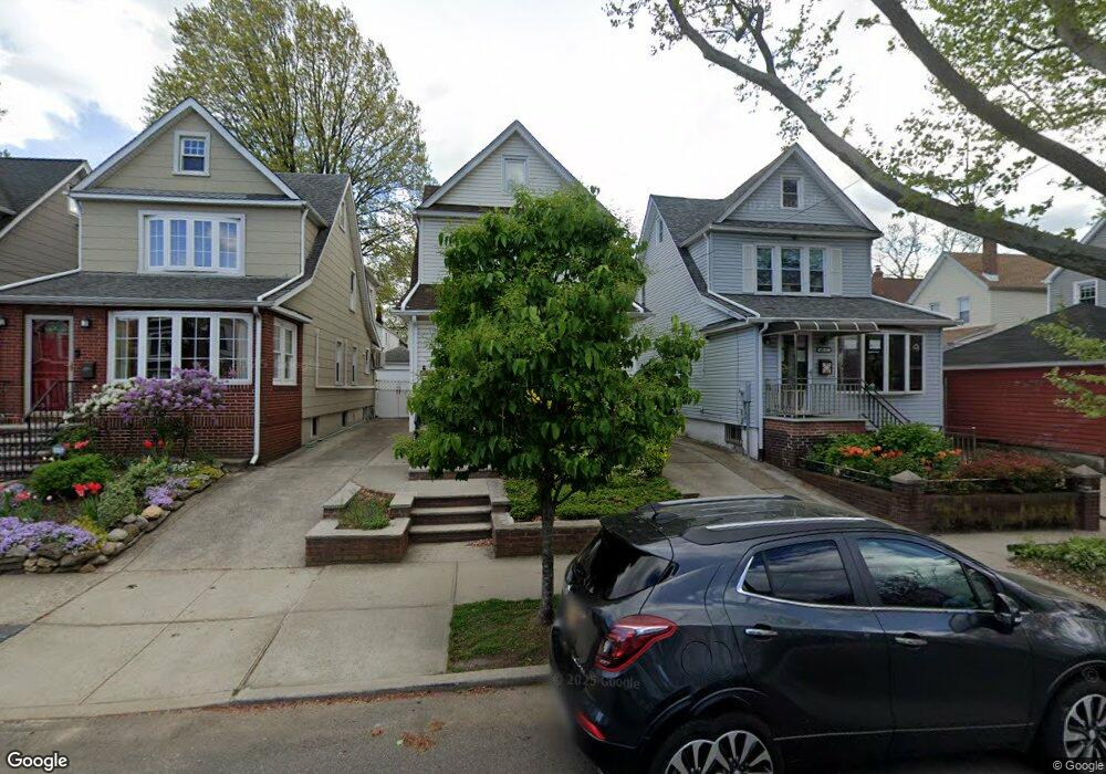 6914 Manse St, Forest Hills, NY 11375 - photo 1