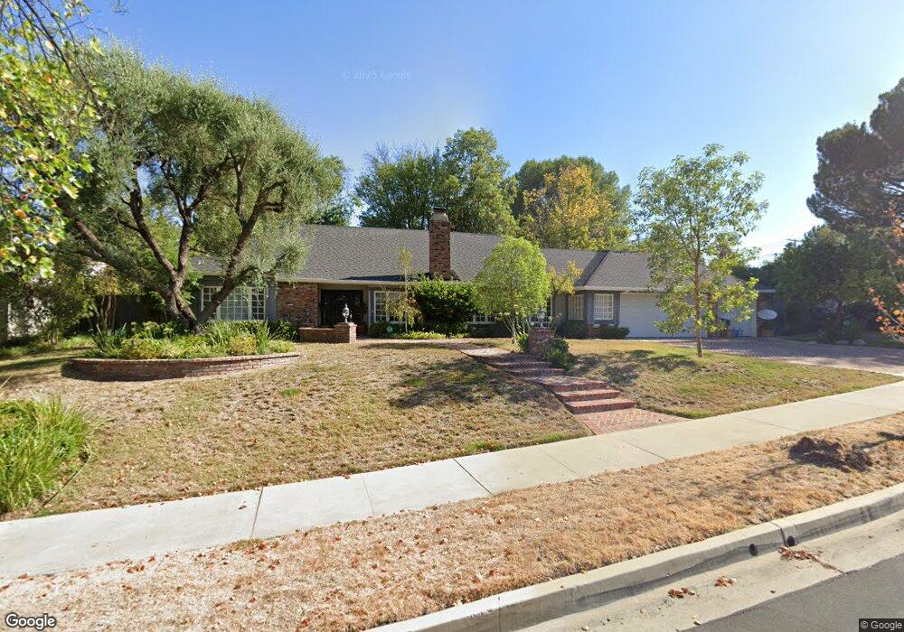 20713 Quedo Dr, Woodland Hills, CA 91364 - photo 1