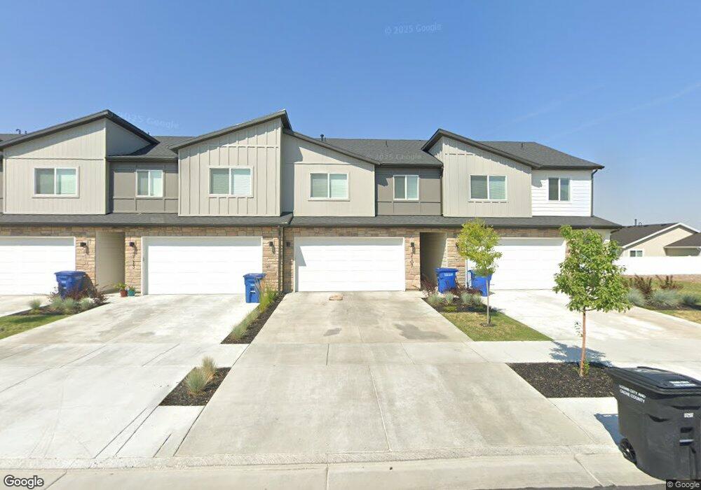 3107 S 400 W unit L242, Logan, UT 84321 - photo 1