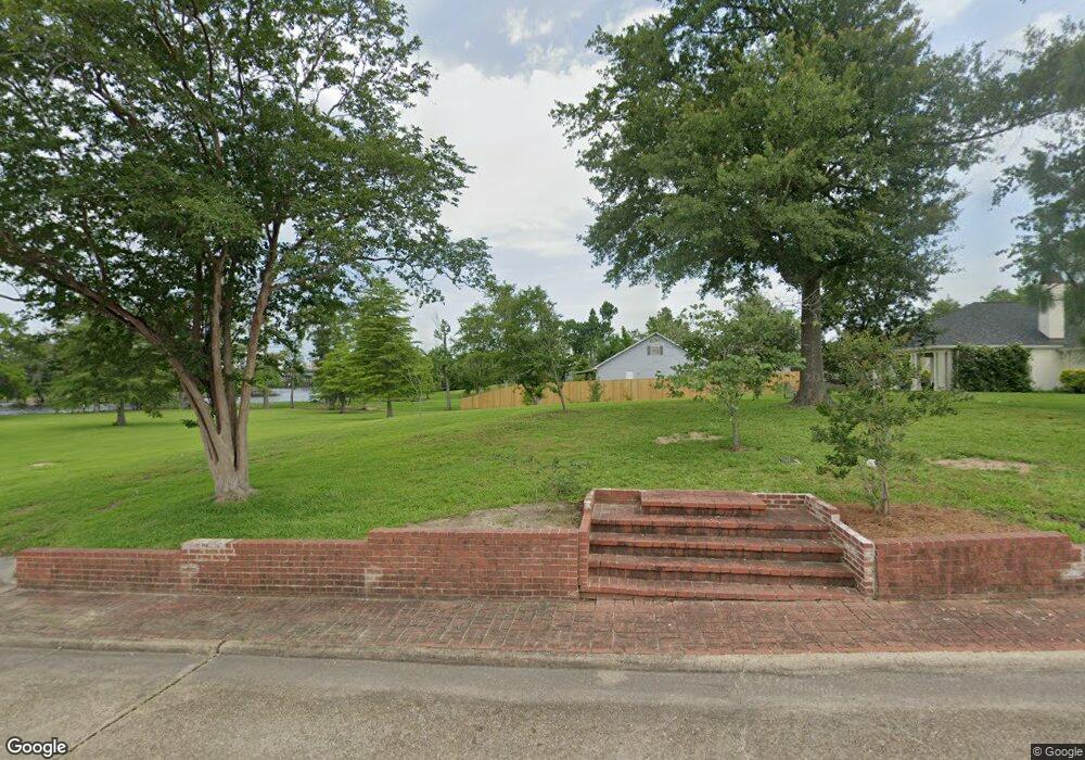 1120 Henrietta Ln, Lake Charles, LA 70605 - photo 1